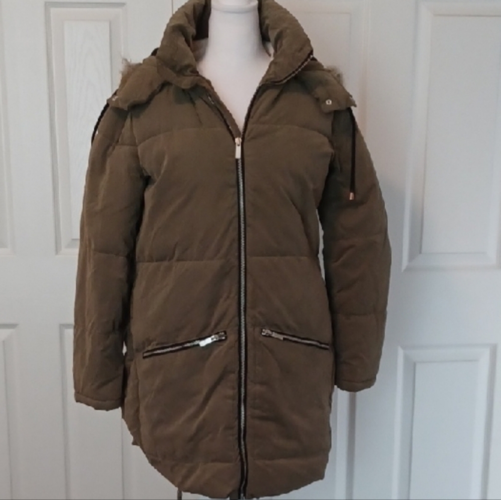 -- Old Navy Women's Olive Puffer Jacket Size Medium - Picture 10 of 10